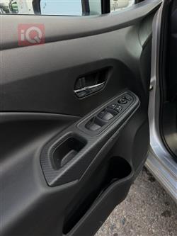 نيسان فيرسا